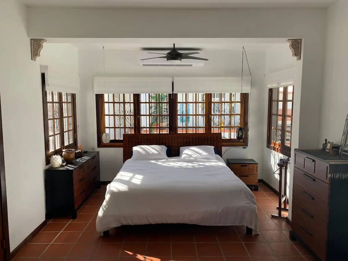 Holiday home Footprints Beach House At Yardley Place San Juan